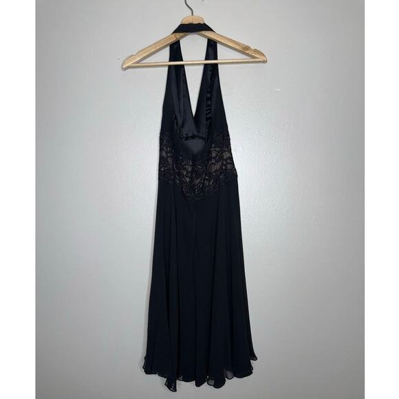 Vintage Carmen Marc Valvo 100% Silk Black Halter Dress Beaded Waist Size 4 - Picture 6 of 6